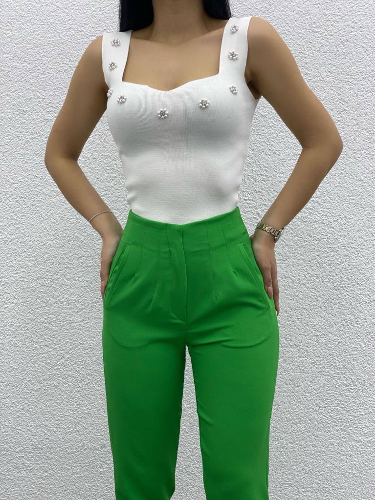 Pleated Zippered Skinny Leg Pant - P00021