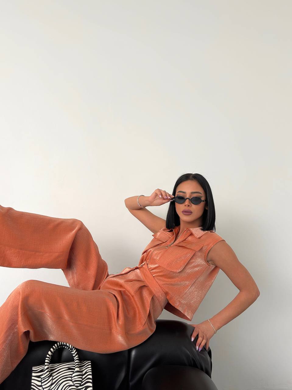 Elegant 2-Piece Women's Set – Sleeveless Zip Top & Wide-Leg Pants | Lightweight & Stylish - TK00084