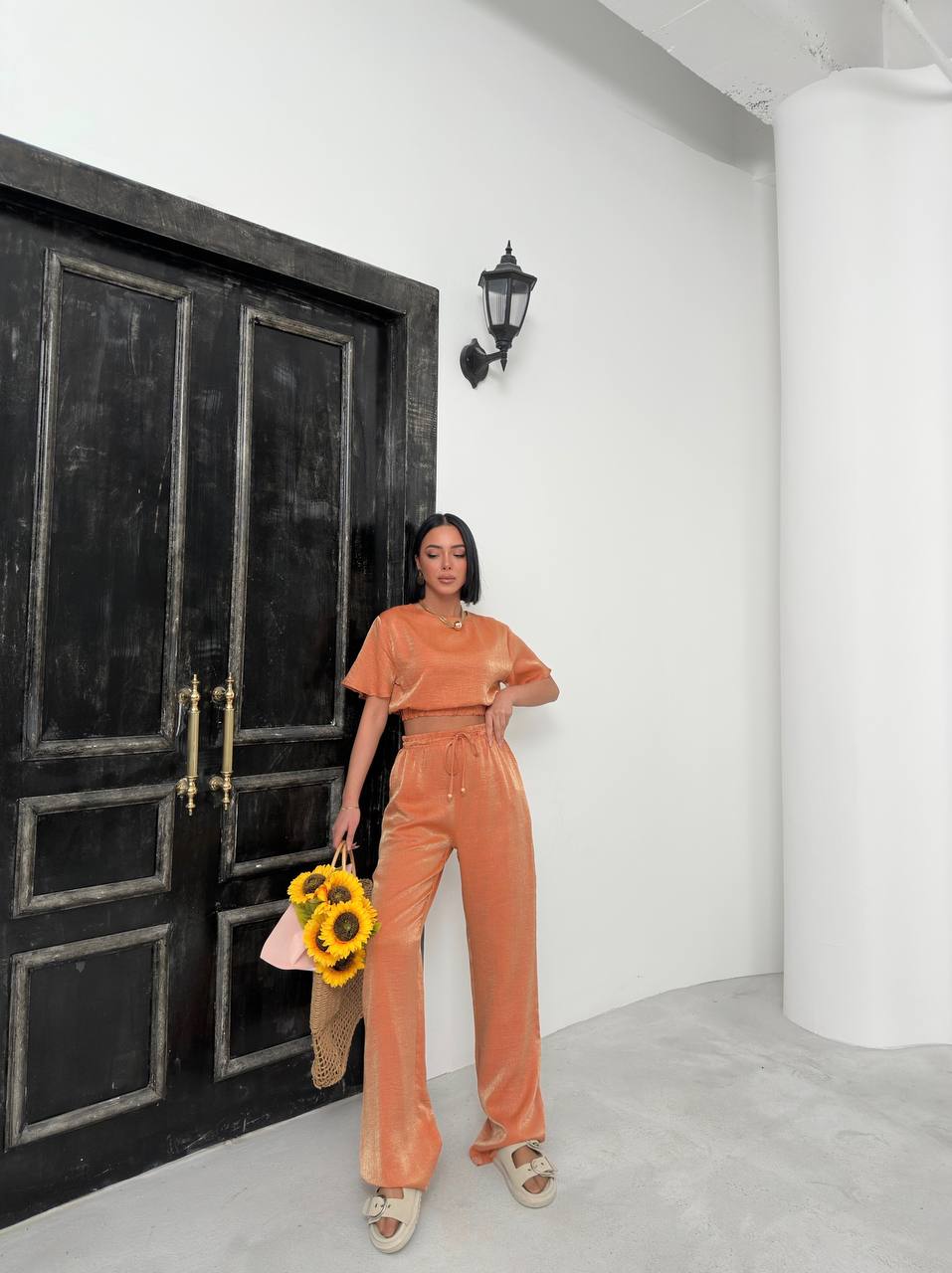 Shiny Fabric Crop Trousers Set with Back Tie - TK00056