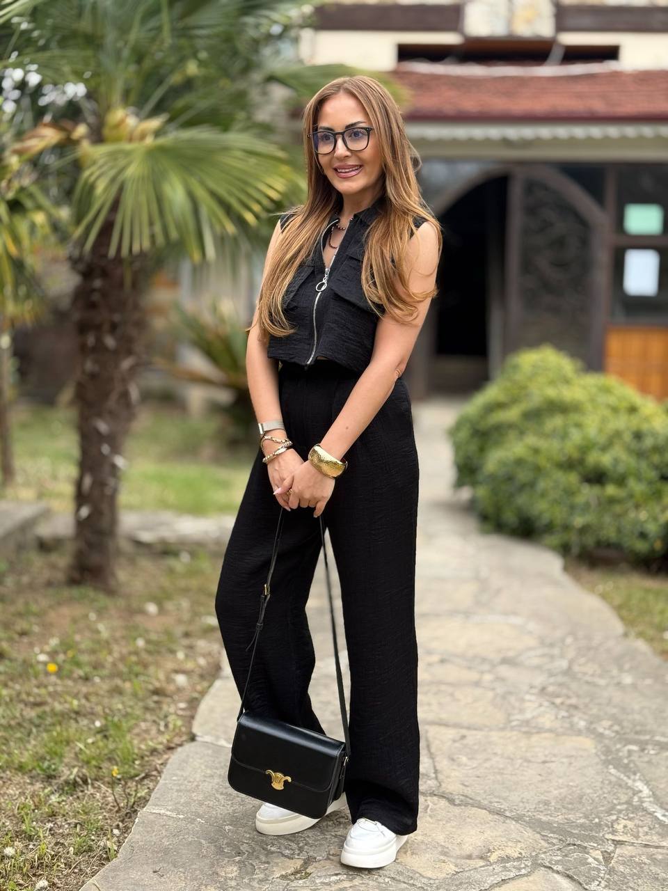 Elegant 2-Piece Women's Set – Sleeveless Zip Top & Wide-Leg Pants | Lightweight & Stylish - TK00084