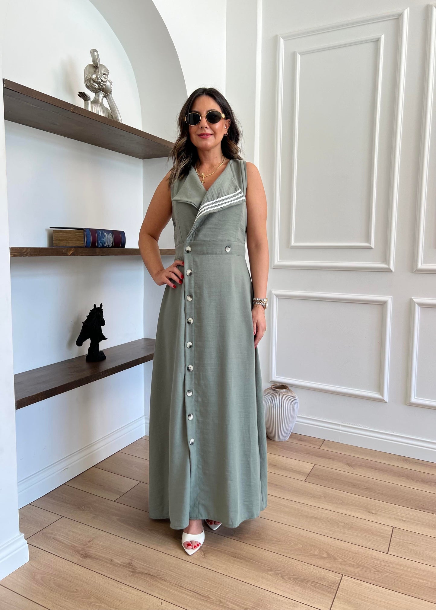 Elegant Sleeveless Maxi Dress with Asymmetric Button Detail - 00157