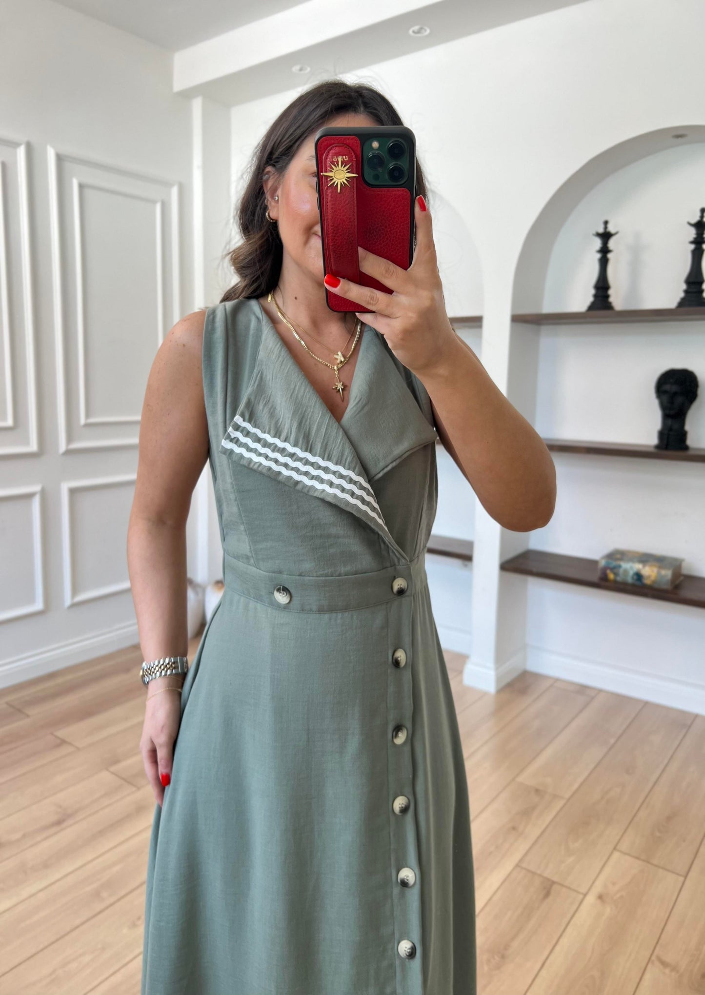 Elegant Sleeveless Maxi Dress with Asymmetric Button Detail - 00157