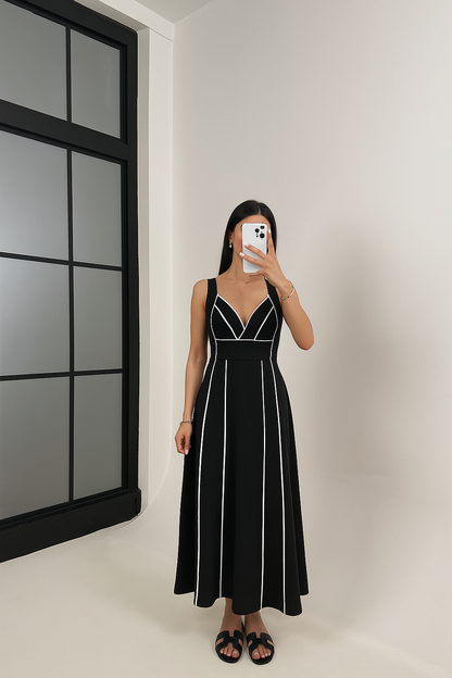 Elegant Contrast Panel Maxi Dress - 00144