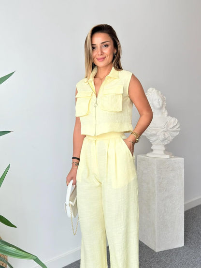 Elegant 2-Piece Women's Set – Sleeveless Zip Top & Wide-Leg Pants | Lightweight & Stylish - TK00084