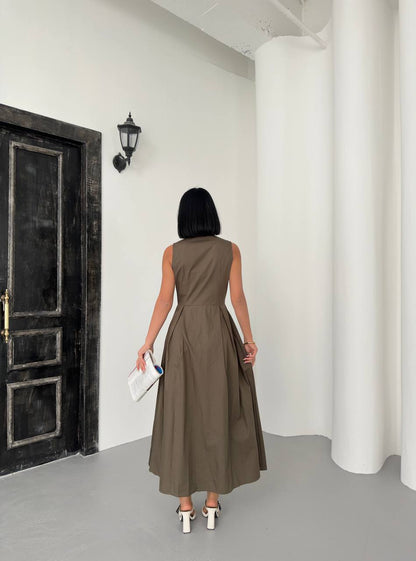 Sleeveless A-Line Midi Dress with Front Zipper