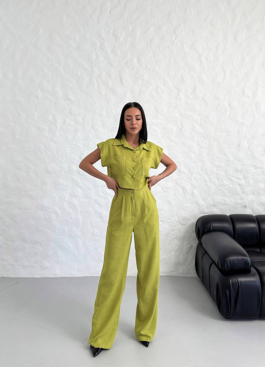 WOMEN'S BUTTON DETAIL CAPED TROUSERS SUIT - TK00051