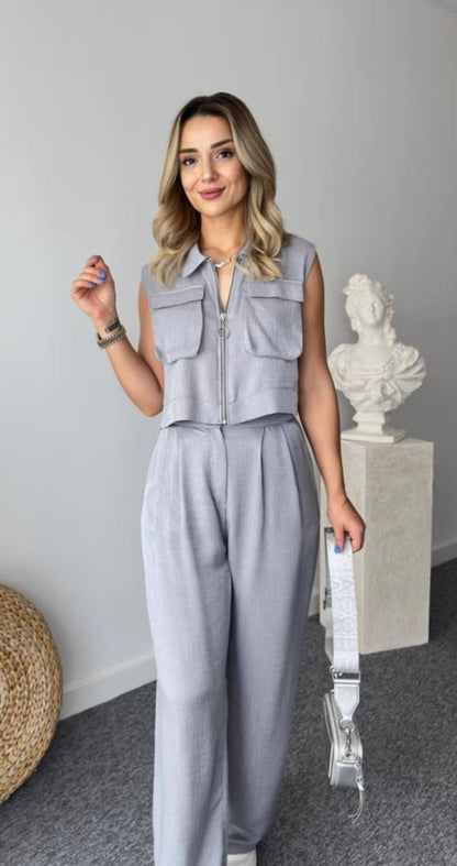 Elegant 2-Piece Women's Set – Sleeveless Zip Top & Wide-Leg Pants | Lightweight & Stylish - TK00084